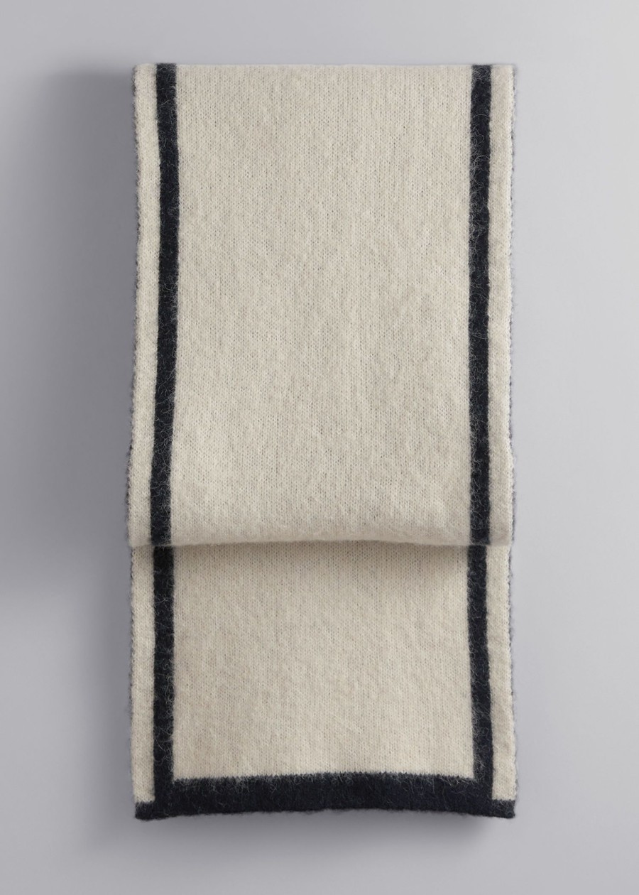 Accessoarer & Other Stories | Tvafargad Stickad Scarf Beige/Svart