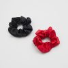 Accessoarer & Other Stories | 2-Pack Satinscrunchies Vinrod/Svart